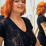 Hausfrauen mit Riesentitten